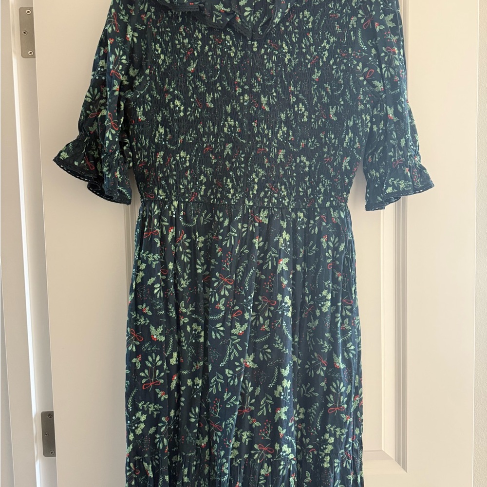Ivy City Co Dark Green Floral Long Sleeve Dress - Picture 3 of 3